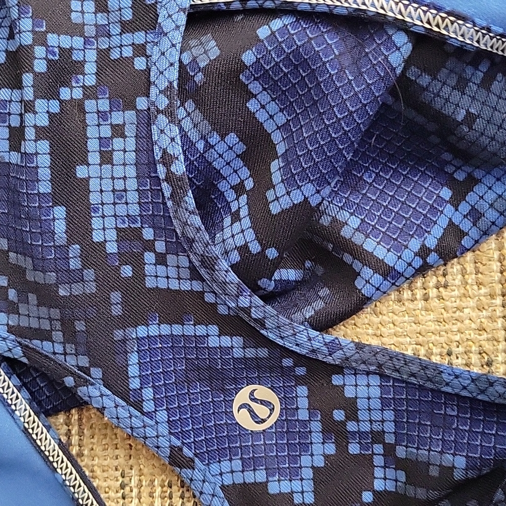 FINAL REDUCTION Lululemon Racerback Top - Picture 4 of 4